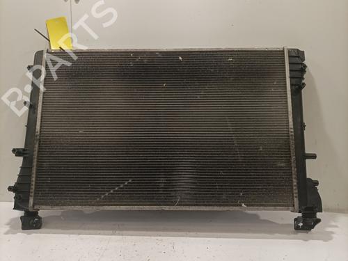 Used Water radiator Water radiator 37664152 37664152