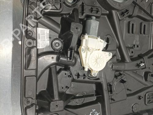 rudehejsemekanisme-ventre-foran-mercedes-benz-v-class-w447-2014-31836515 main image