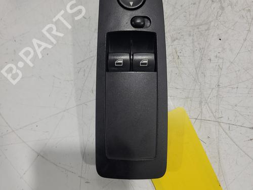 Used Left front window switch BMW 1 (E81) 118 d (143 hp) 30085168