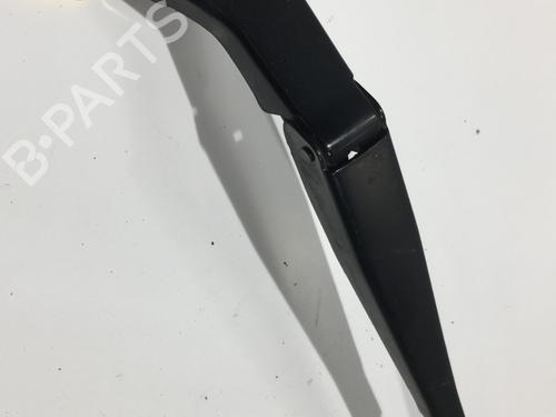 Used Front windshield wiper arm Front windshield wiper arm 22582801 22582801
