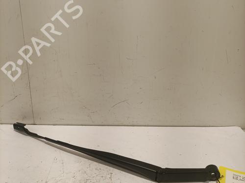 front-windshield-wiper-arm-toyota-c-hr-_x1_-2016-37993955 main image