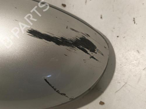 Used Right mirror Right mirror 22582230 22582230
