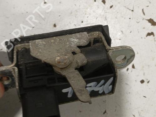 Tailgate lock VW GOLF V (1K1) 1.9 TDI | BP22571602C101 