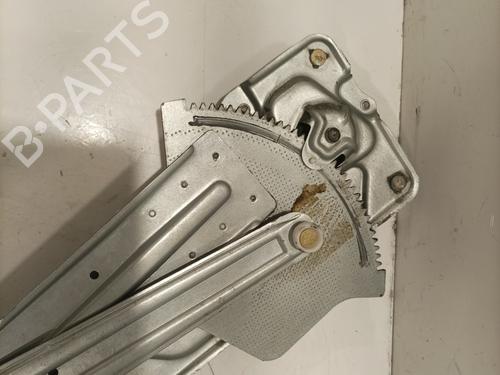 Used Front right window mechanism Front right window mechanism RENAULT TWINGO I (C06_) 1.2 (C066, C068) (58 hp) 35924322 35924322