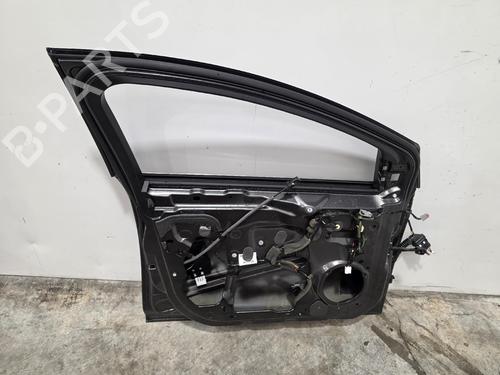 left-front-door-ford-focus-iii-2010-2011-2012-2013-2014-2015-2016-2017-2018-2019-2020-37993857 main image