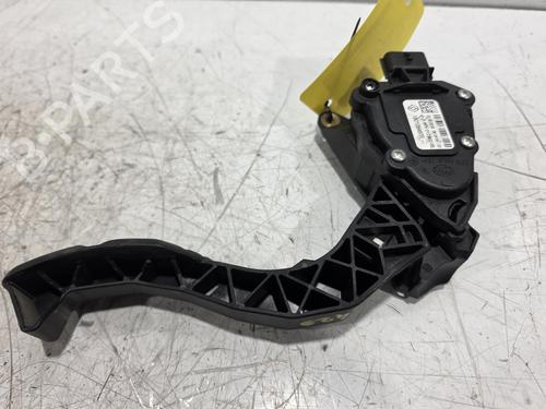 Used Pedal Pedal RENAULT CLIO V (B7_) 1.5 Blue dCi 85 (B7AG) (86 hp) 40251640 40251640