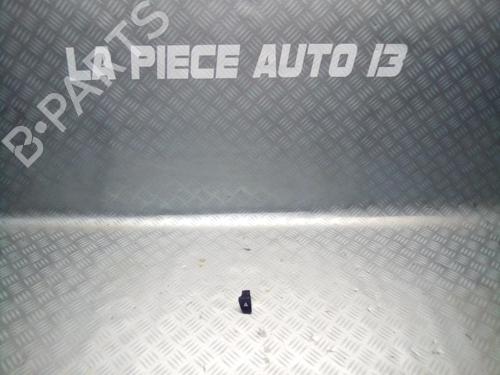 Used Warning switch PEUGEOT 5008 (0U_, 0E_) 1.6 HDi (114 hp) 22590836