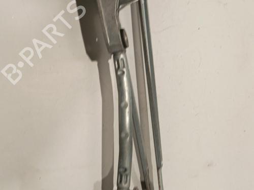 Used Front wiper motor FORD FIESTA VI (CB1, CCN) 1.4 TDCi (70 hp) 22574706