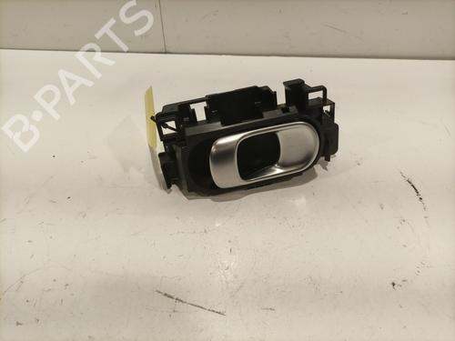 venstre-foran-invendig-handtak-citroen-c3-iii-sx-2016-37747870 main image