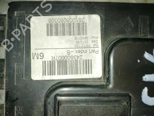 other-renault-megane-iii-hatchback-bz01_-b3_-15-dci-00000000-2008-22578475 main image