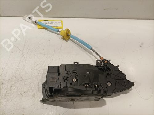 Højre bagtil lås BMW 1 (F40) 118 i (140 hp) 29848107