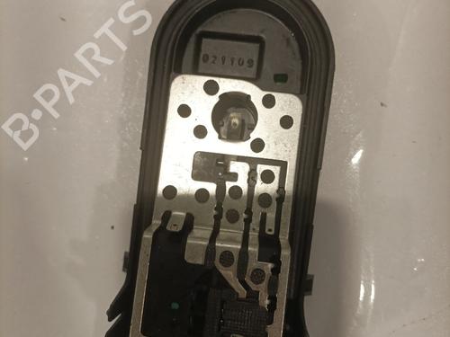 Used Lamp holder Lamp holder PEUGEOT 5008 (0U_, 0E_) 2.0 HDi 150 / BlueHDi 150 (150 hp) 23781958 23781958