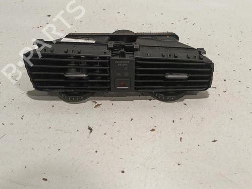 Used Air vent VW GOLF VII (5G1, BQ1, BE1, BE2) 1.6 TDI (110 hp) 22570335