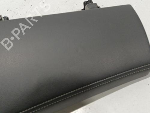 Used Glove box PEUGEOT 4007 (VU_, VV_) 2.2 HDi (156 hp) 22570223