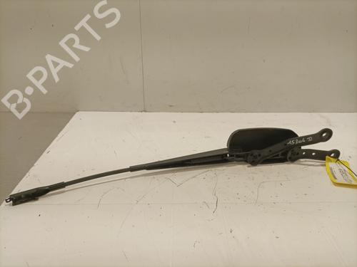 Used Front windshield wiper arm Front windshield wiper arm MERCEDES-BENZ CLA Coupe (C117) CLA 200 (117.343) (156 hp) 35924496 35924496