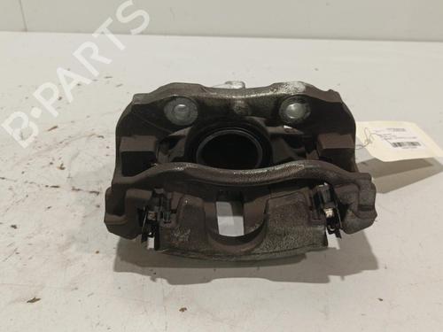 Used Right front brake caliper Right front brake caliper CITROËN C3 III (SX) 1.2 THP 110 (SXHNPS, SXHNZT, SXHNZ6) (110 hp) 22586136 22586136