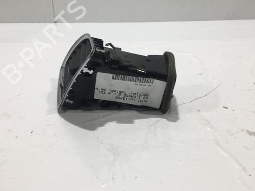 air-vent-audi-q3-8ub-8ug-2011-2012-2013-2014-2015-2016-2017-2018-2019-2020-23781797 main image