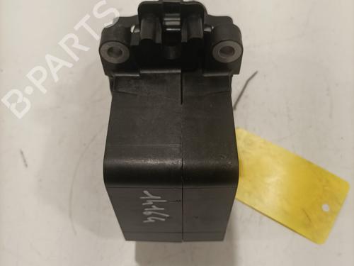 Gear lever PEUGEOT 2008 II (UD_, US_, UY_, UJ_, UR_, UC_) 1.5 BlueHDI 130 | BP27327598M90 