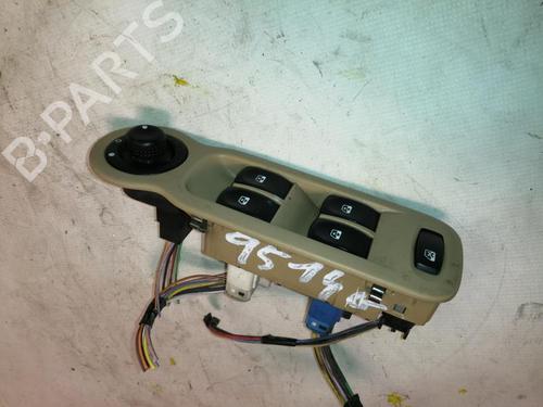 Interrupteur de vitre avant gauche RENAULT MODUS / GRAND MODUS (F/JP0_) 1.6 (JP03, JP0B, JP0U, JP0Y, JP1G) | BP22575648I27 