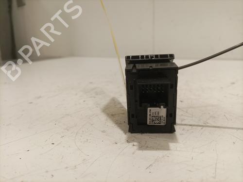 switch-vw-caddy-v-box-bodympv-sba-sbh-2020-28353786 main image