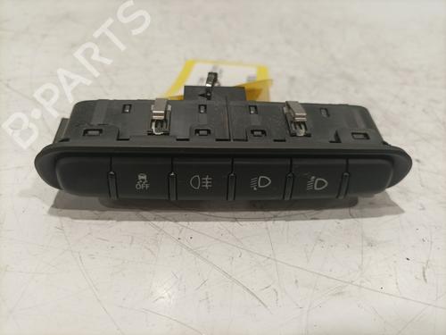 switch-fiat-500e-332_-2020-31830114 main image