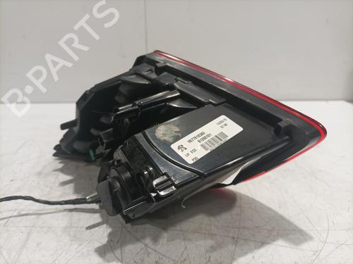 Used Left tailgate light Left tailgate light 31024805 31024805