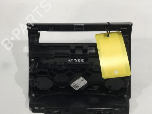 climate-control-renault-clio-v-b7_-2019-26909038 main image