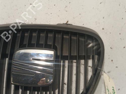 Used Grille SEAT IBIZA III (6L1) 1.4 16V (75 hp) 22587506