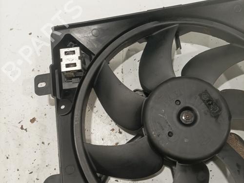 Used Radiator fan Radiator fan CITROËN C3 III (SX) 1.2 VTi 82 (82 hp) 23781681 23781681