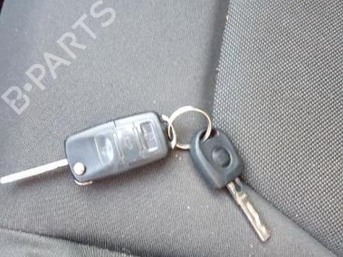 Front windshield wiper arm SEAT ALTEA (5P1) 2.0 TDI | BP22590018C143 
