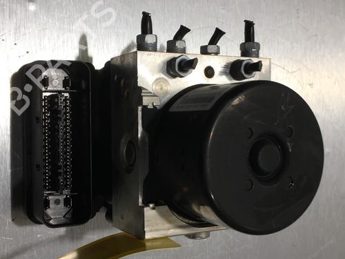 Used ABS pump BMW 1 (F20) M 135 i (320 hp) 22589005