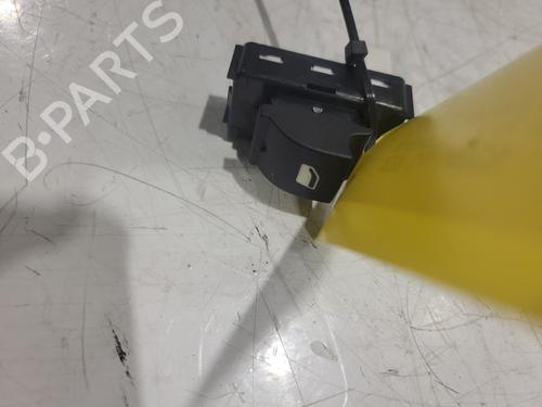 Mando elevalunas delantera derecho JEEP AVENGER (J2) 1.2 T3 e-Hybrid (110 hp) 31128898