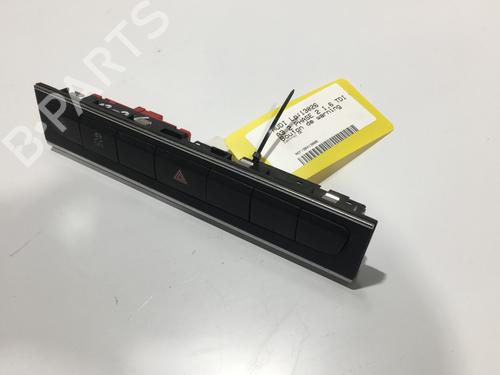 Used Warning switch Warning switch AUDI A3 (8P1) 1.6 TDI (105 hp) 22582832 22582832