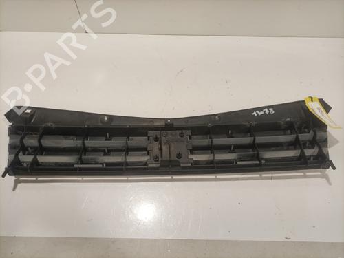 Used Grille Grille PEUGEOT 205 II (20A/C) 1.7 Diesel (60 hp) 22569347 22569347