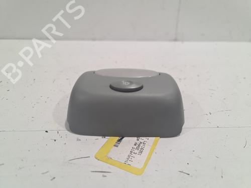 Plafonnier Plafonnier RENAULT TWINGO I (C06_) 1.2 (C066, C068) (58 hp) 36413658 36413658
