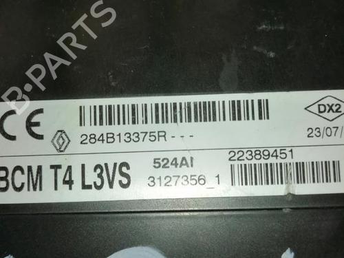 Used Fuse box RENAULT TWINGO III (BCM_, BCA_) 0.9 TCe 90 (BCM9, BCM2) (90 hp) 22583817