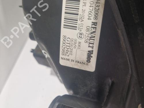 Faro izquierdo RENAULT SCÉNIC I MPV (JA0/1_, FA0_) 1.6 (JA00, JA16, JA15, JA19, JA1V, JA2B, JA2C, JA0B,... | BP22573508C28 