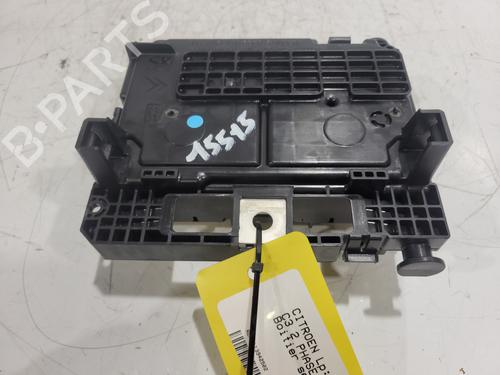 fuse-box-citroen-c3-ii-sc_-2009-30439207 main image