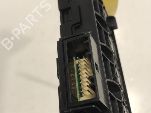 warning-switch-renault-clio-v-b7_-2019-26436766 main image