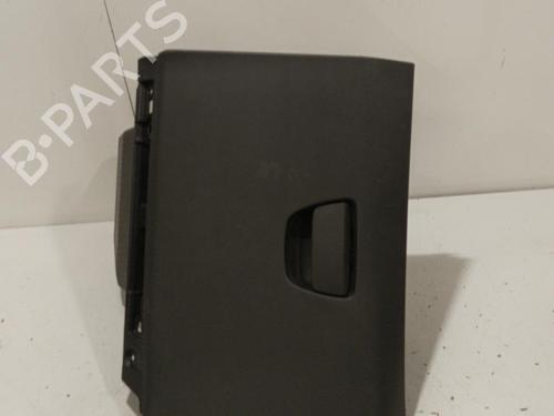 Used Glove box Glove box 22581860 22581860