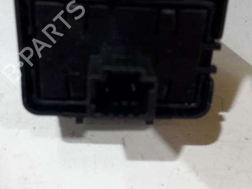 Used Left front window switch Left front window switch DACIA DUSTER (HM_) 1.0 LPG (HMMT) (101 hp) 22569425 22569425