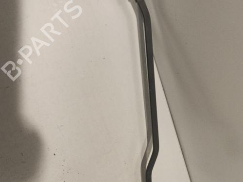 Used Front windshield wiper arm PEUGEOT 206 Hatchback (2A/C) 2.0 HDI 90 (90 hp) 22575001
