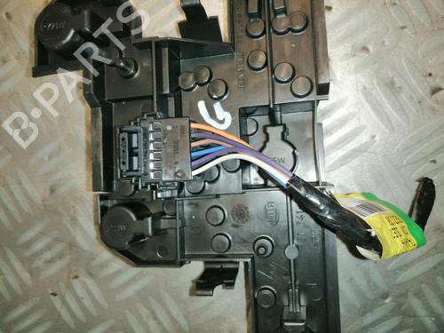 Used Lamp holder RENAULT MEGANE I (BA0/1_) 1.6 16V (BA04, BA0B, BA11, BA1J, BA16, BA19, BA1K, BA1V,... (107 hp) 22578189