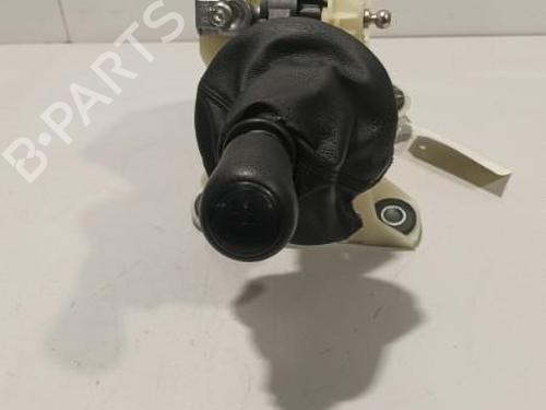 Used Gear lever VW TRANSPORTER T5 Van (7HA, 7HH, 7EA, 7EH) 2.0 TDI (84 hp) 22570049