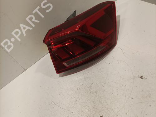 Used Right taillight VW T-ROC (A11, D11) 1.5 TSI (150 hp) 28325505
