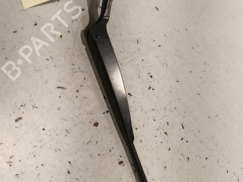 Used Front windshield wiper arm FIAT 500 (312_) 1.2 (312AXA1A) (69 hp) 22572435