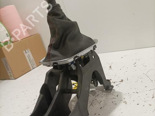 Gear lever RENAULT CLIO V (B7_) 1.3 TCe 140 (B7N0) | BP22583182M90 