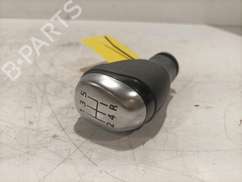 Used Shift knob RENAULT CLIO IV (BH_) 0.9 TCe 75 (BHNP) (76 hp) 30973119