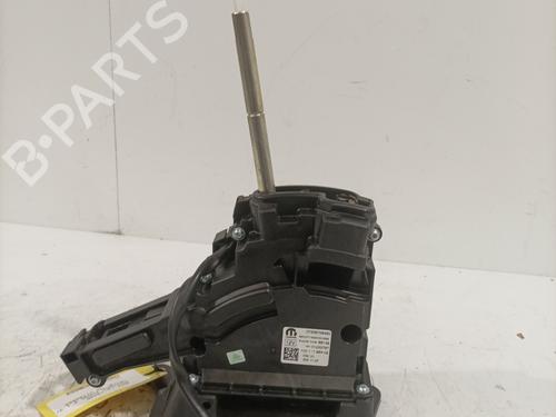 gear-lever-jeep-renegade-suv-bu-b1-bv-2014-27606174 main image