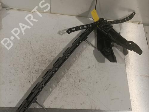 Used Rear bumper bracket MERCEDES-BENZ A-CLASS (W176) A 160 CDI / d (176.011) (90 hp) 29209560